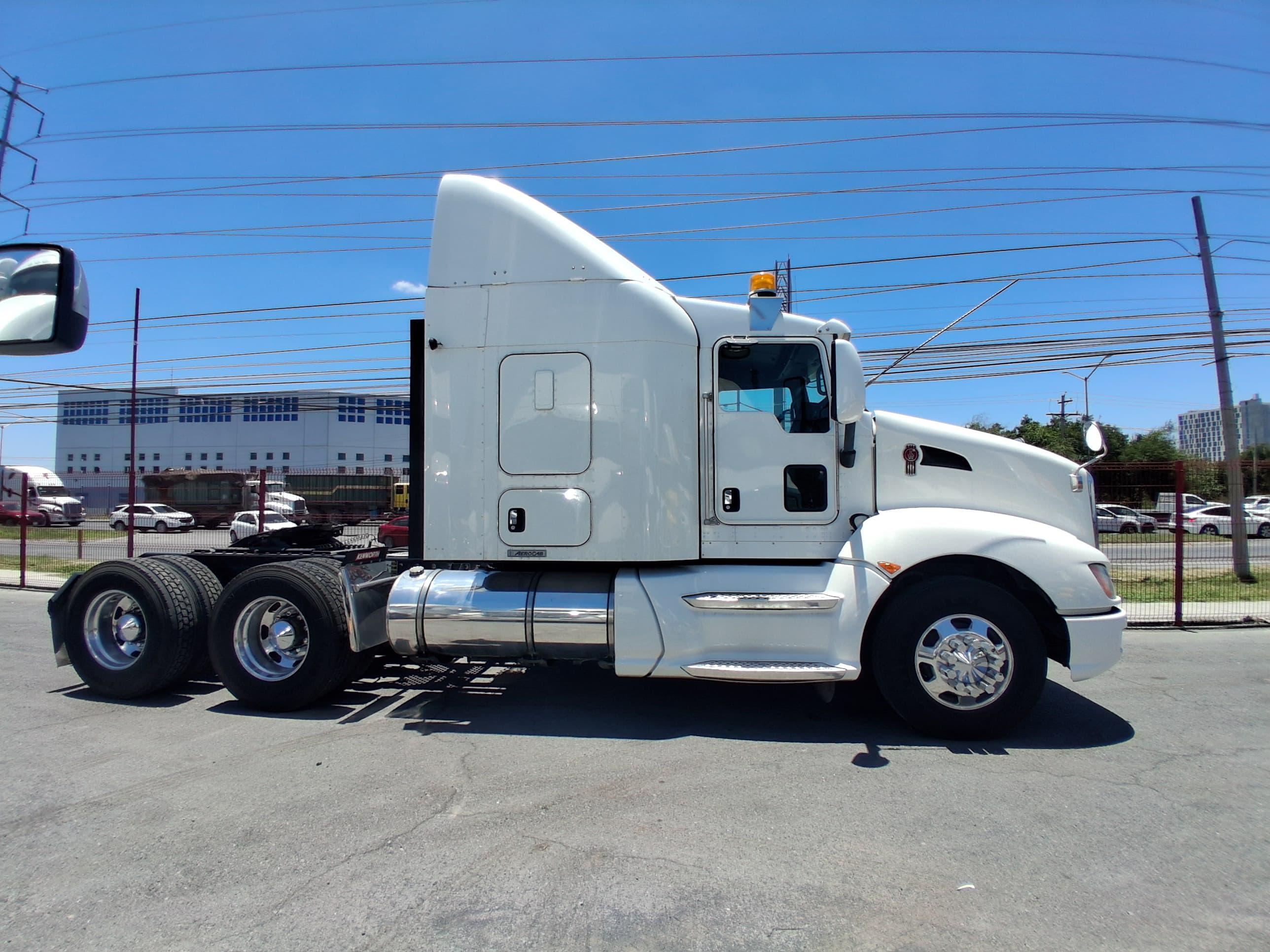 Kenworth T660 MX13 Paccar
